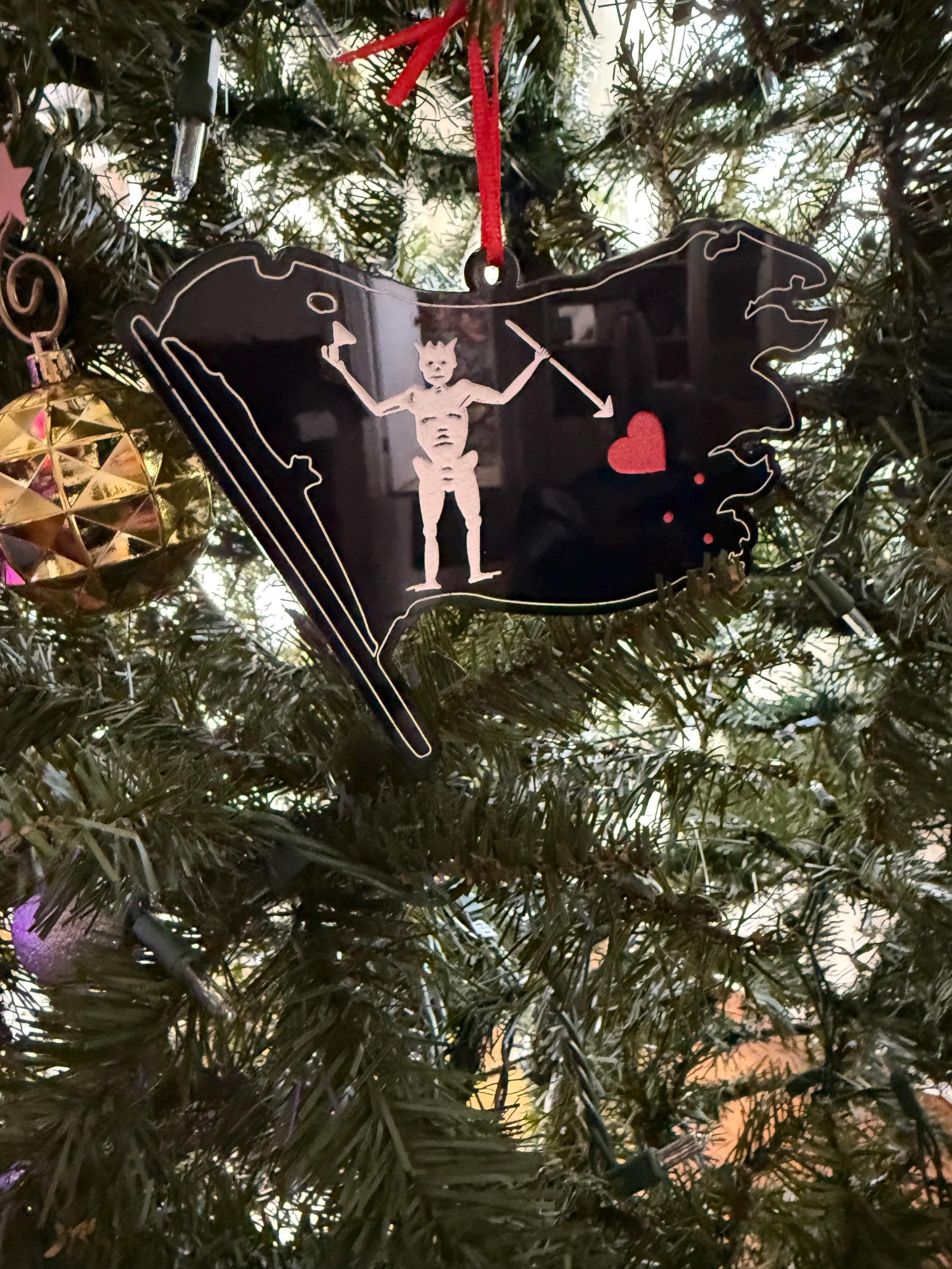 Blackbeard Flag Ornament – Pirate-Themed Decor for Christmas & Year-Round | Laser Engraved Nautical Ornament